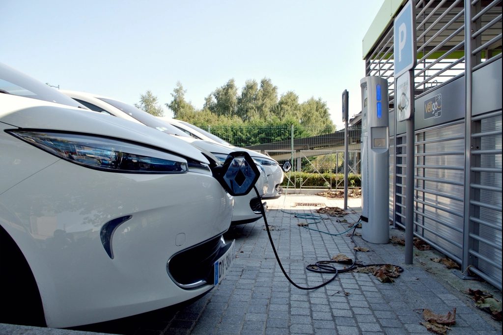 Electric vehicle charging in the driveway of a Los Angeles home