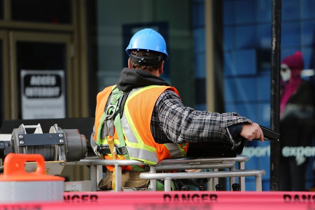 Licensed contractor reviewing plans on a Los Angeles jobsite