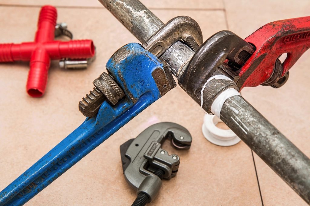 Water heater supply lines tightened during installation